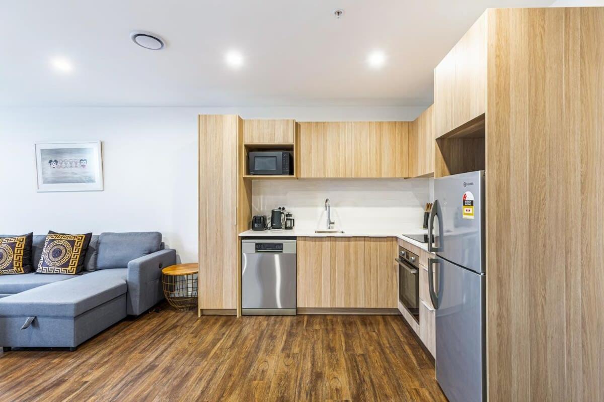 Stunning Ellerslie Apartment + Private Balcony Auckland Exterior foto