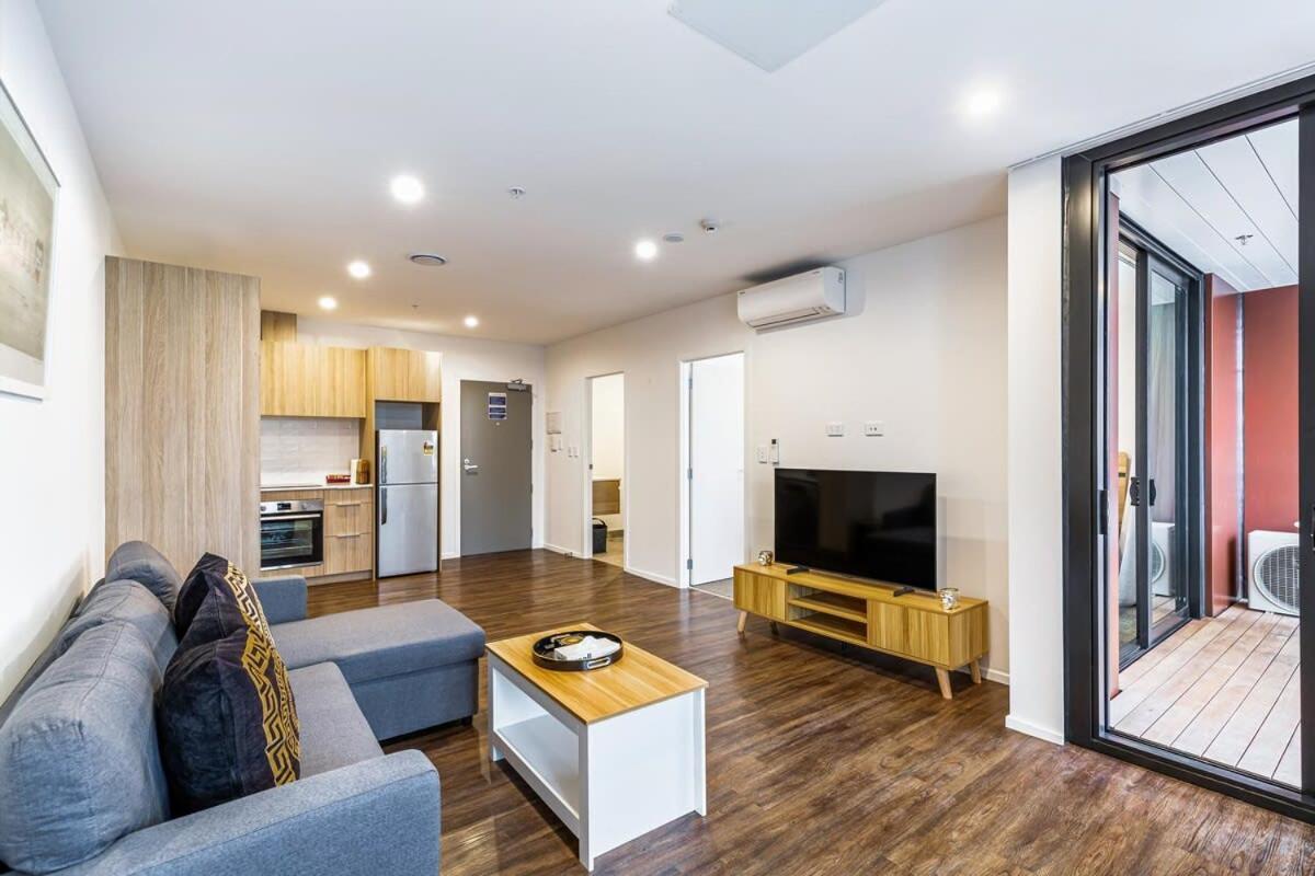 Stunning Ellerslie Apartment + Private Balcony Auckland Exterior foto